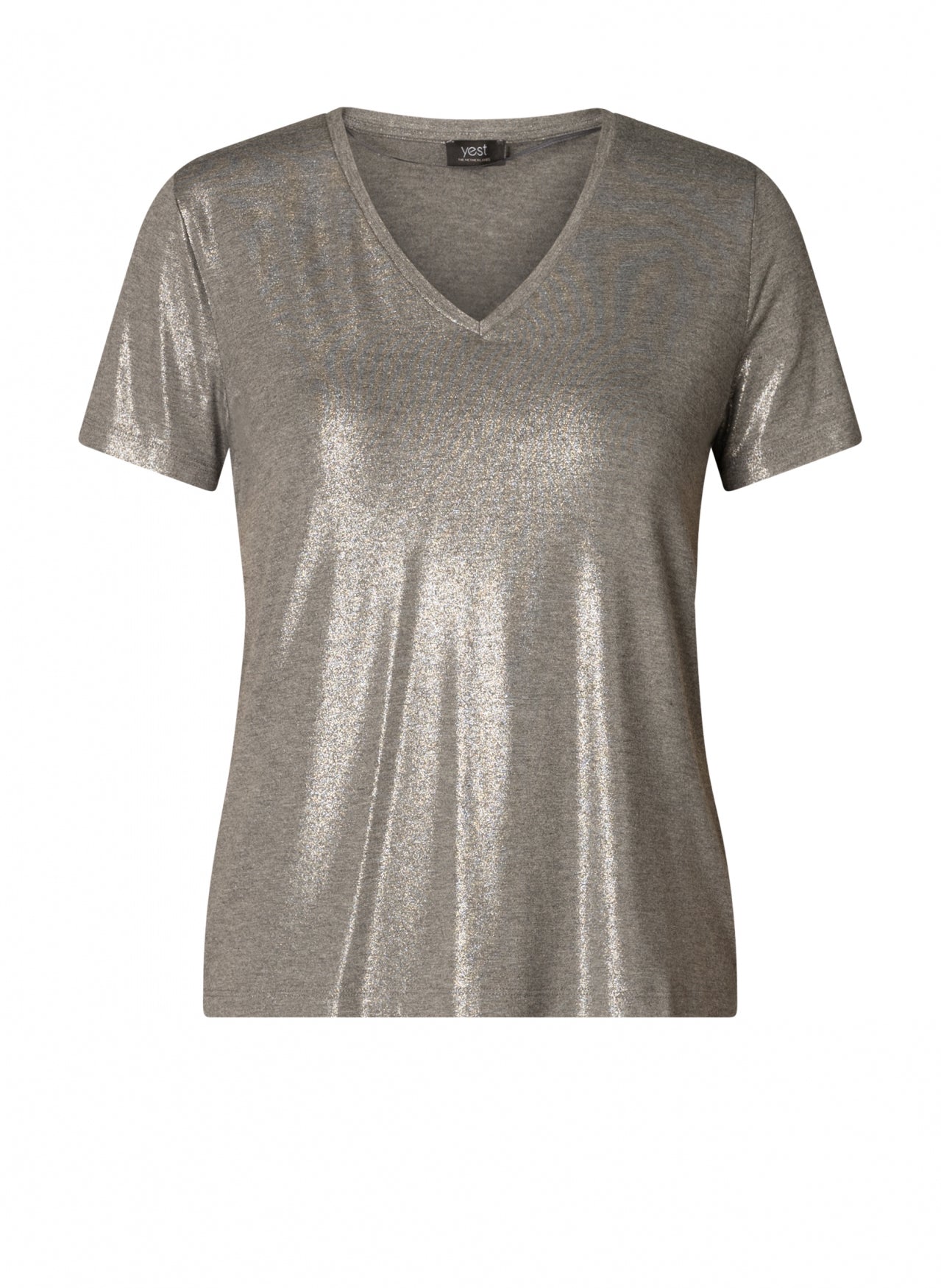 Yest - Genelia Essential glansandi "metallic" bolur