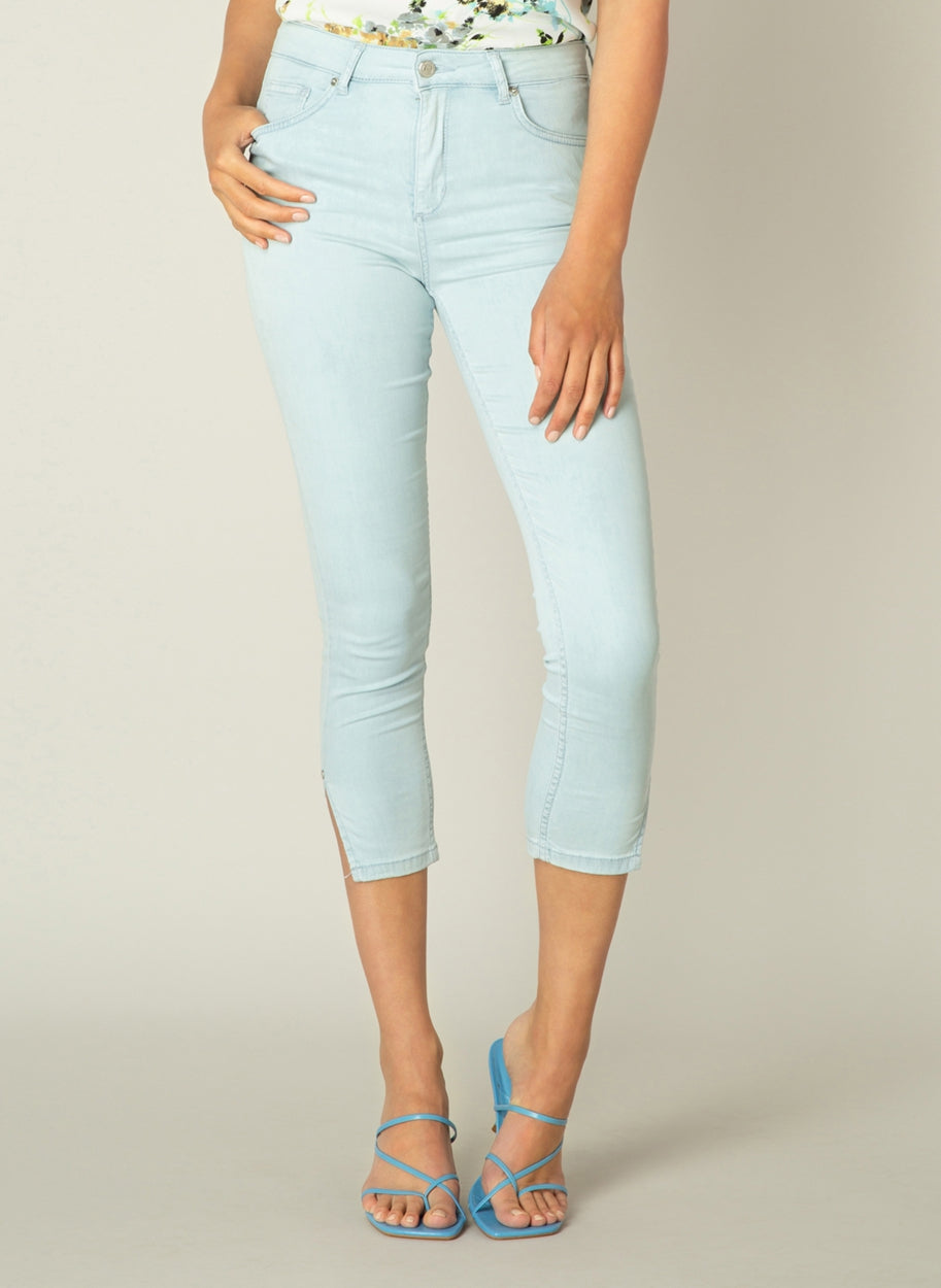 Yest - Joy Essential galla kvartbuxur