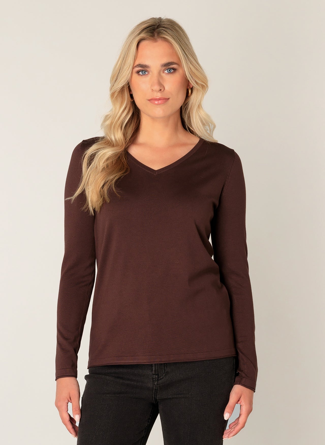 Yest - Base Level - Yola heil peysa