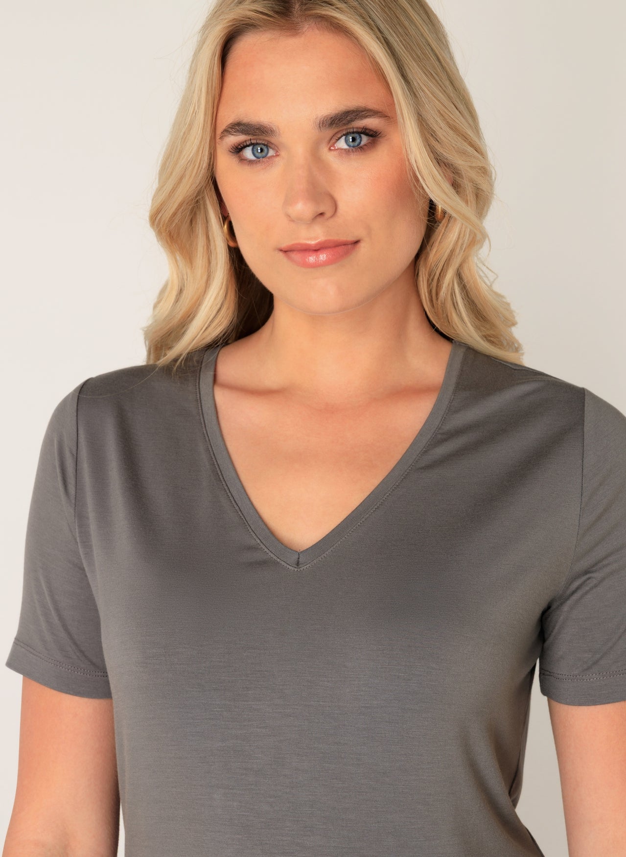 Yest - Base Level - Yanic stuttermabolur