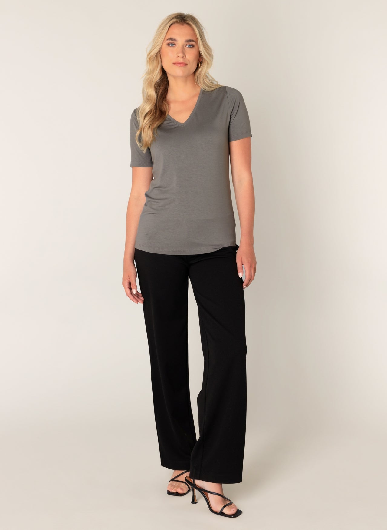 Yest - Base Level - Yanic stuttermabolur