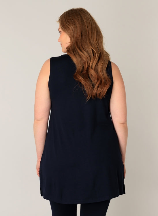 YestA - Base Level Curvy- Abbigail (Monica) Toppur