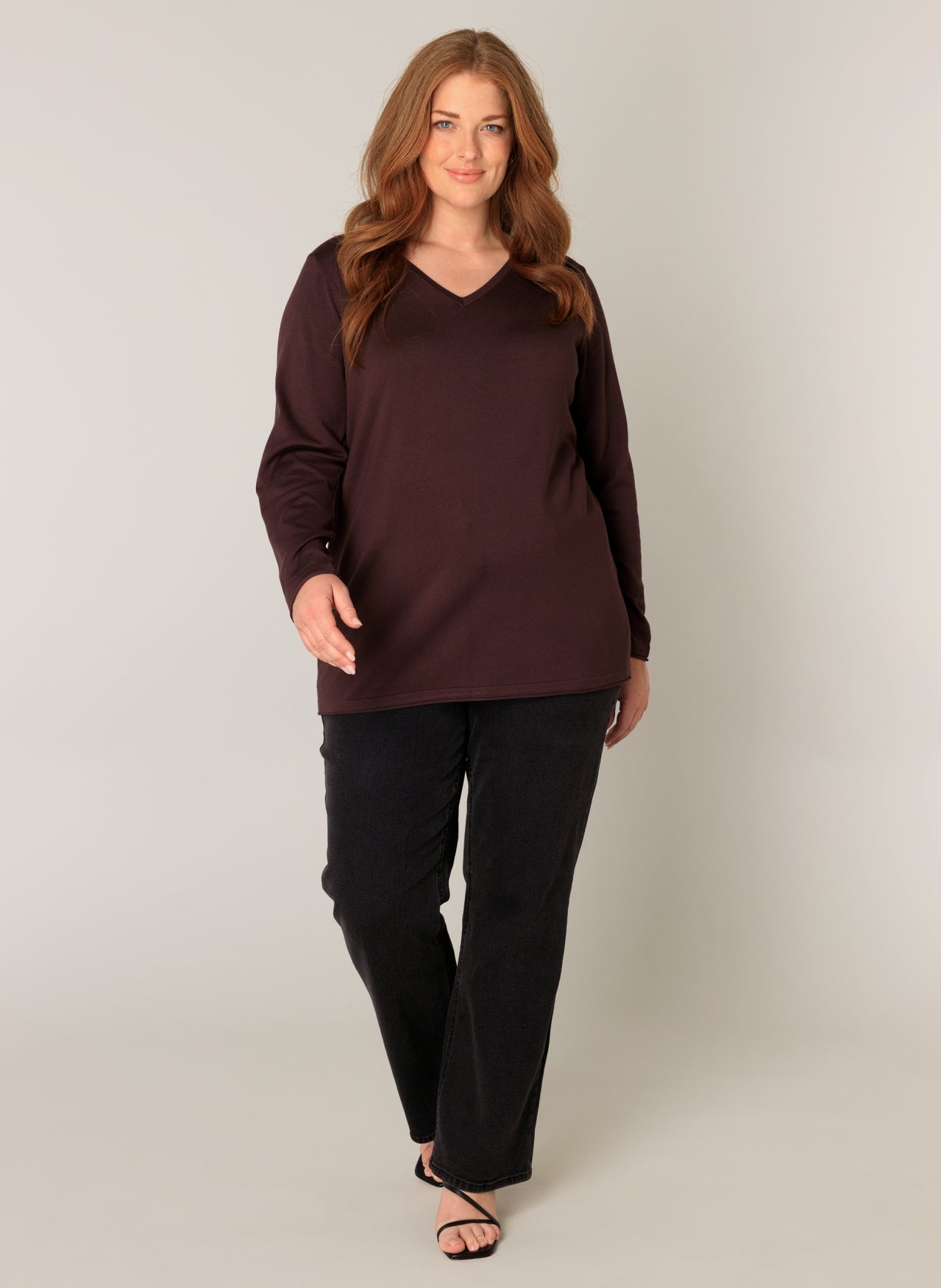 YestA - Base Level Curvy - Anine heil peysa