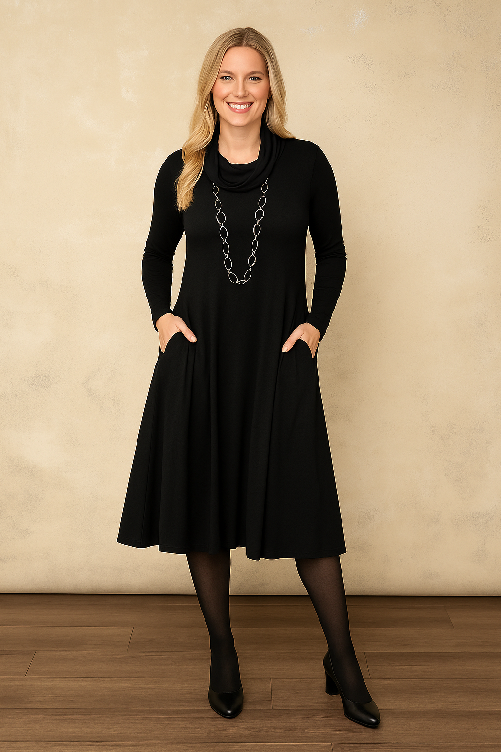 Noen - Brittany kjóll með rúllukraga