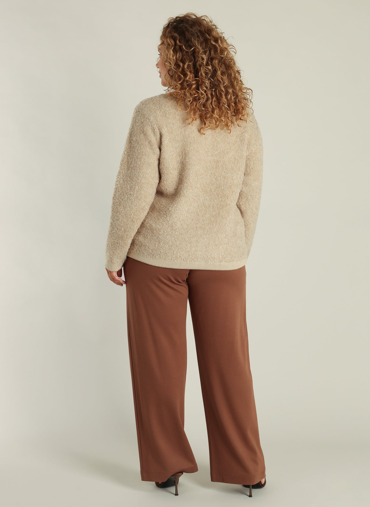 Yest Curve - Genny hneppt peysa