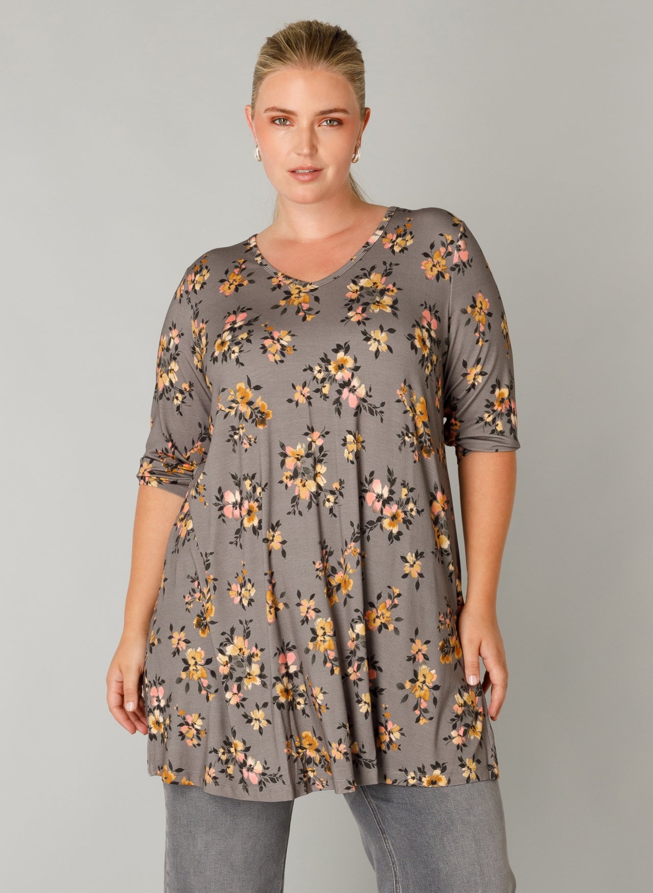 Yest Curve - Ankaria Essential mynstruð tunika