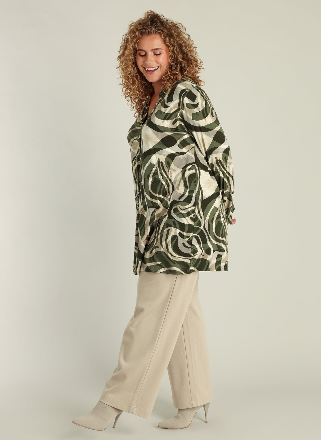 Yest Curve - Violette Essential mynstruð tunika