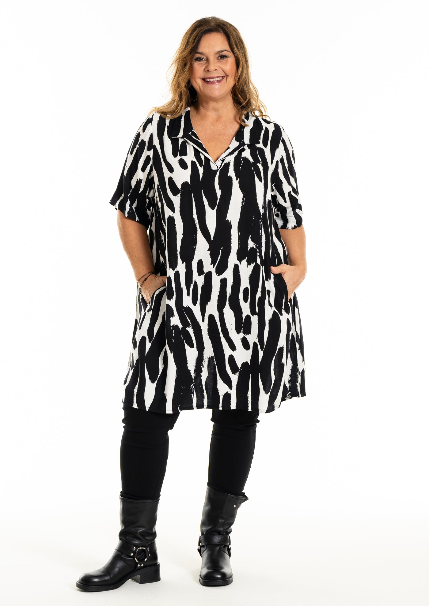 Gozzip - Mette mynstruð tunika