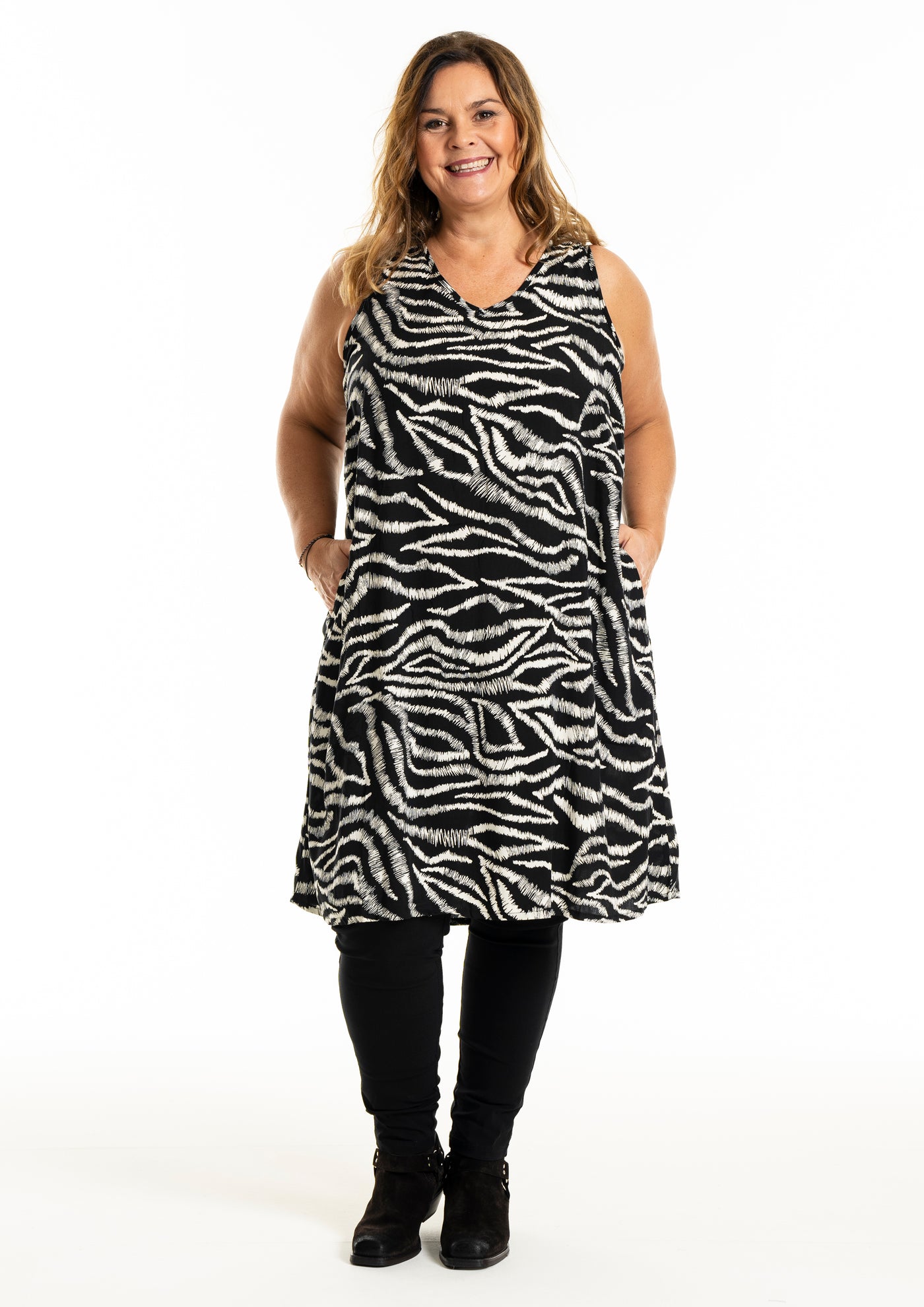 Gozzip - Karrie mynstraður hlýrakjóll