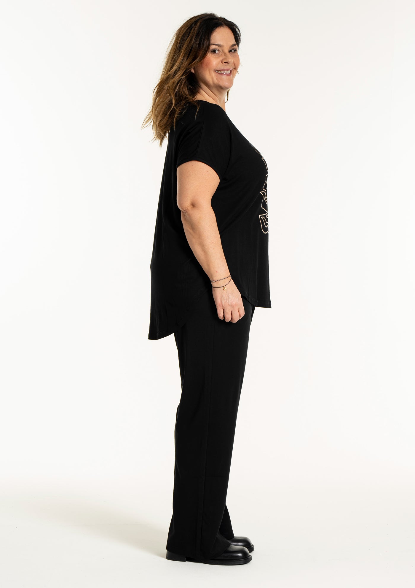 Gozzip - Gitte stuttermabolur með abstrakt blómamynstri