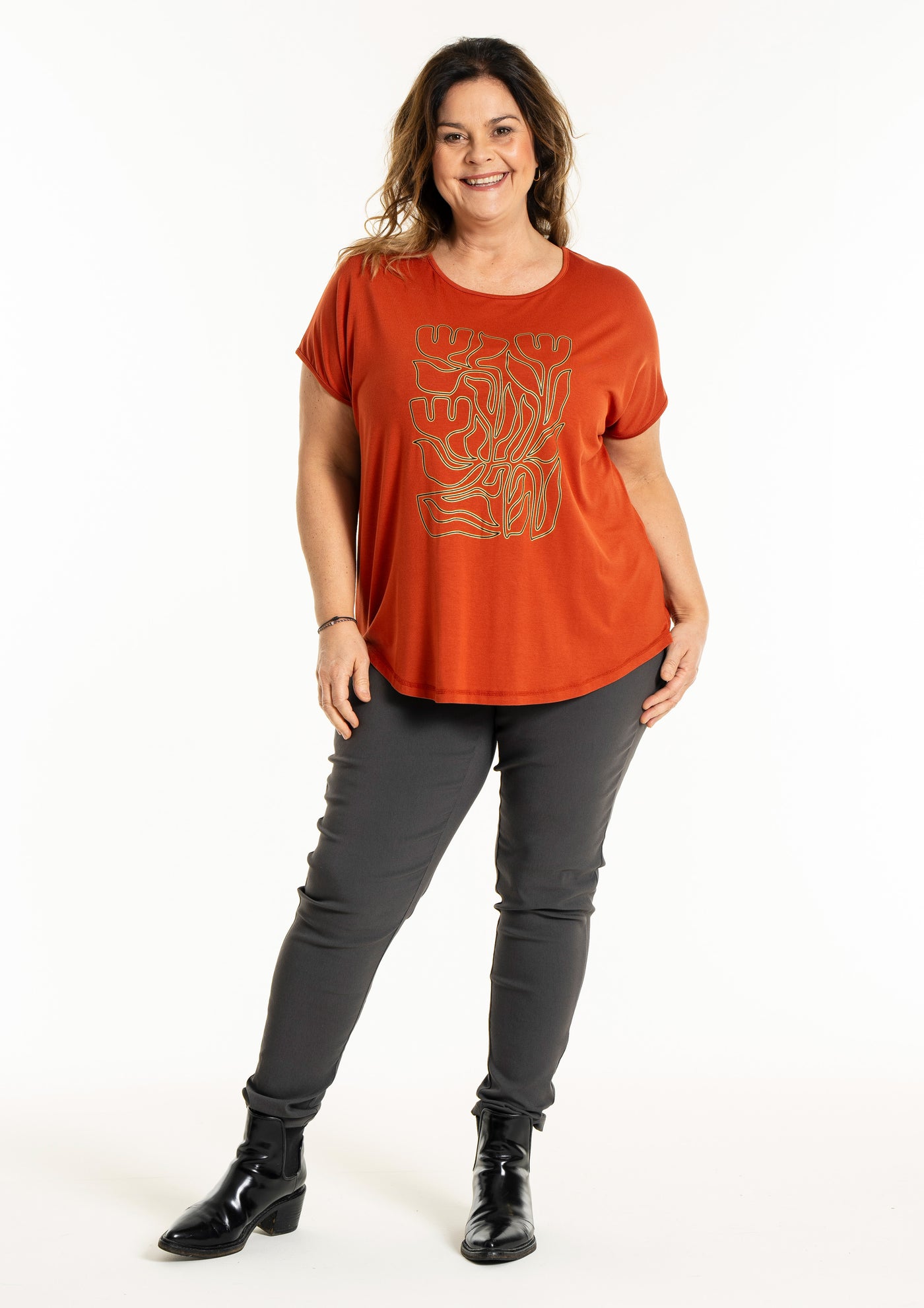 Gozzip - Gitte stuttermabolur með abstrakt blómamynstri