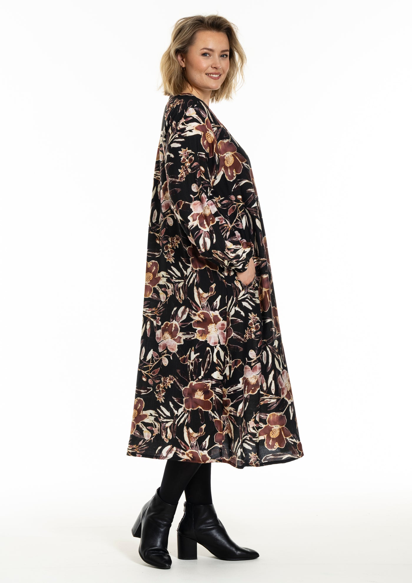 Gozzip - Astrid kjóll með blómamynstri