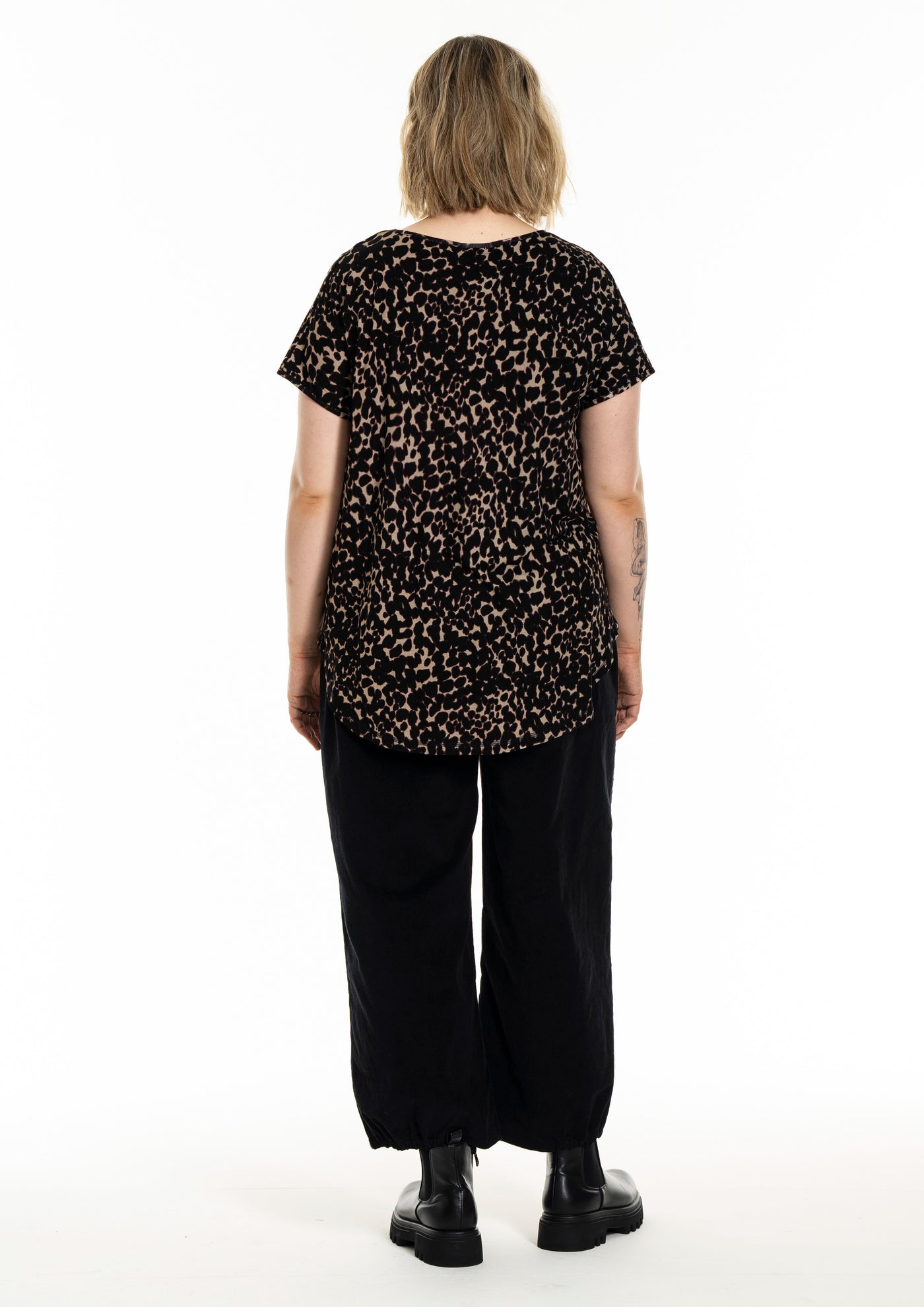 Gozzip - Gitte stuttermabolur með blettatígurs mynstri