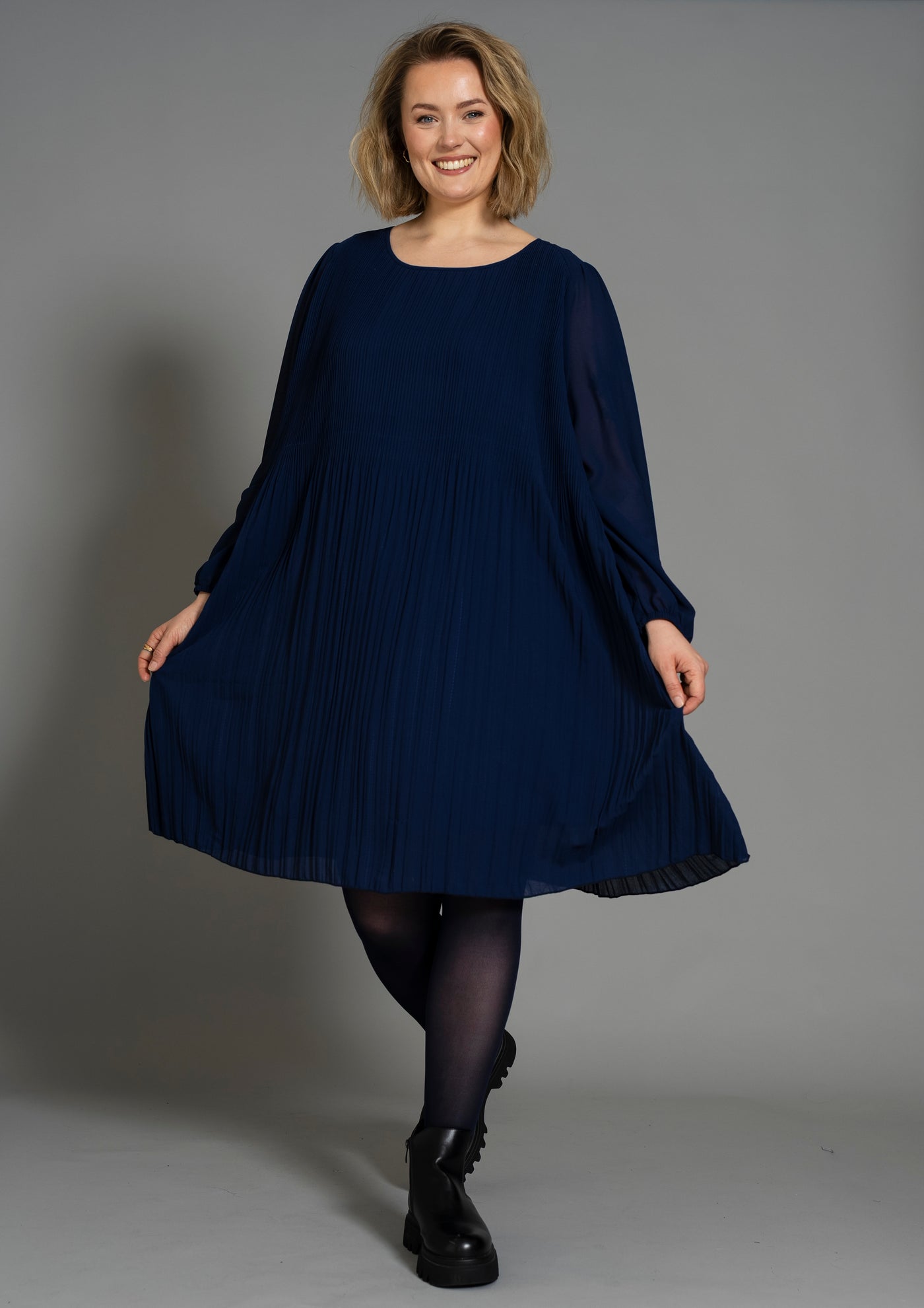 Gozzip - Benedikte plíseraður kjóll