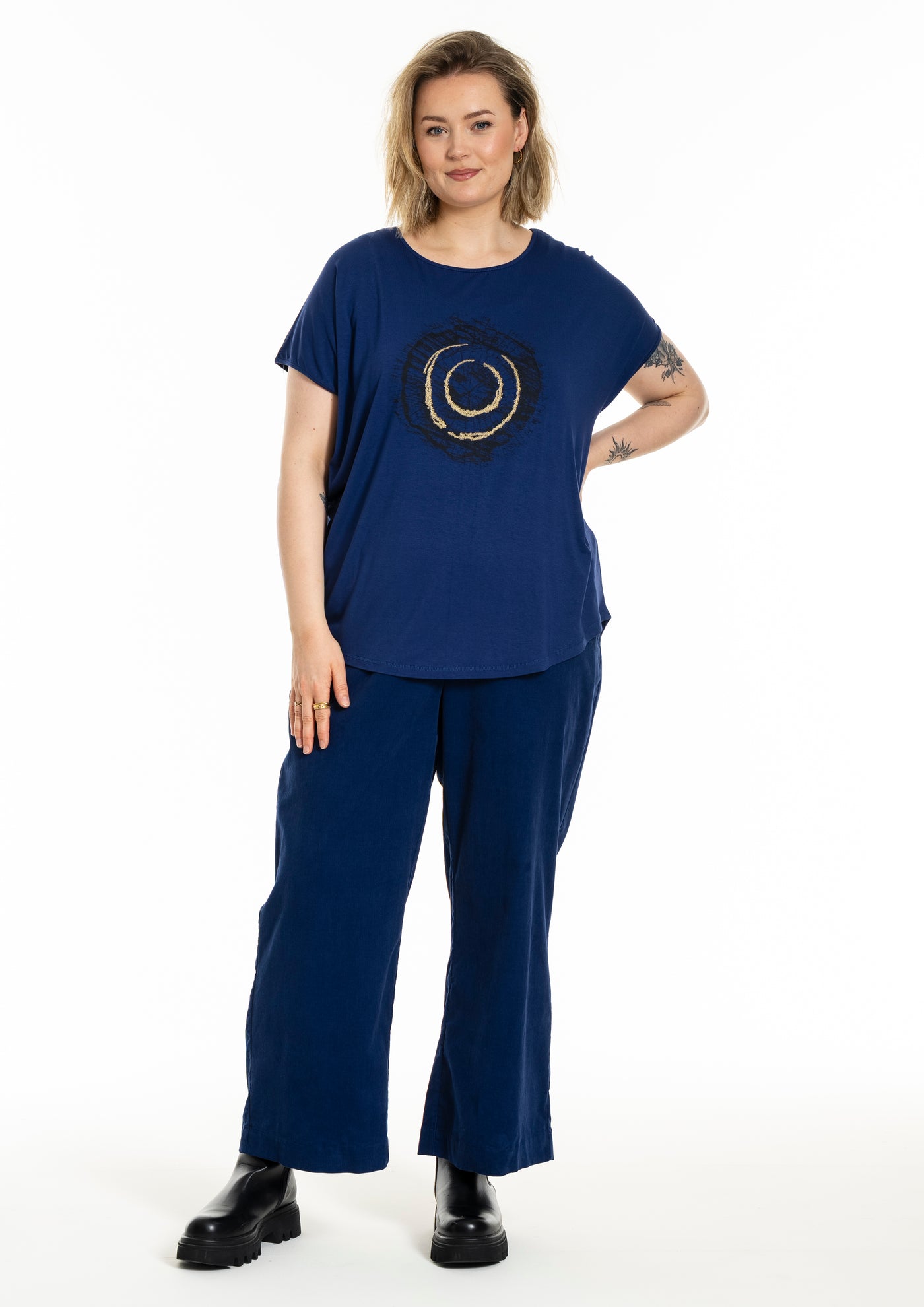 Gozzip - Gitte stuttermabolur með hringlaga mynstri