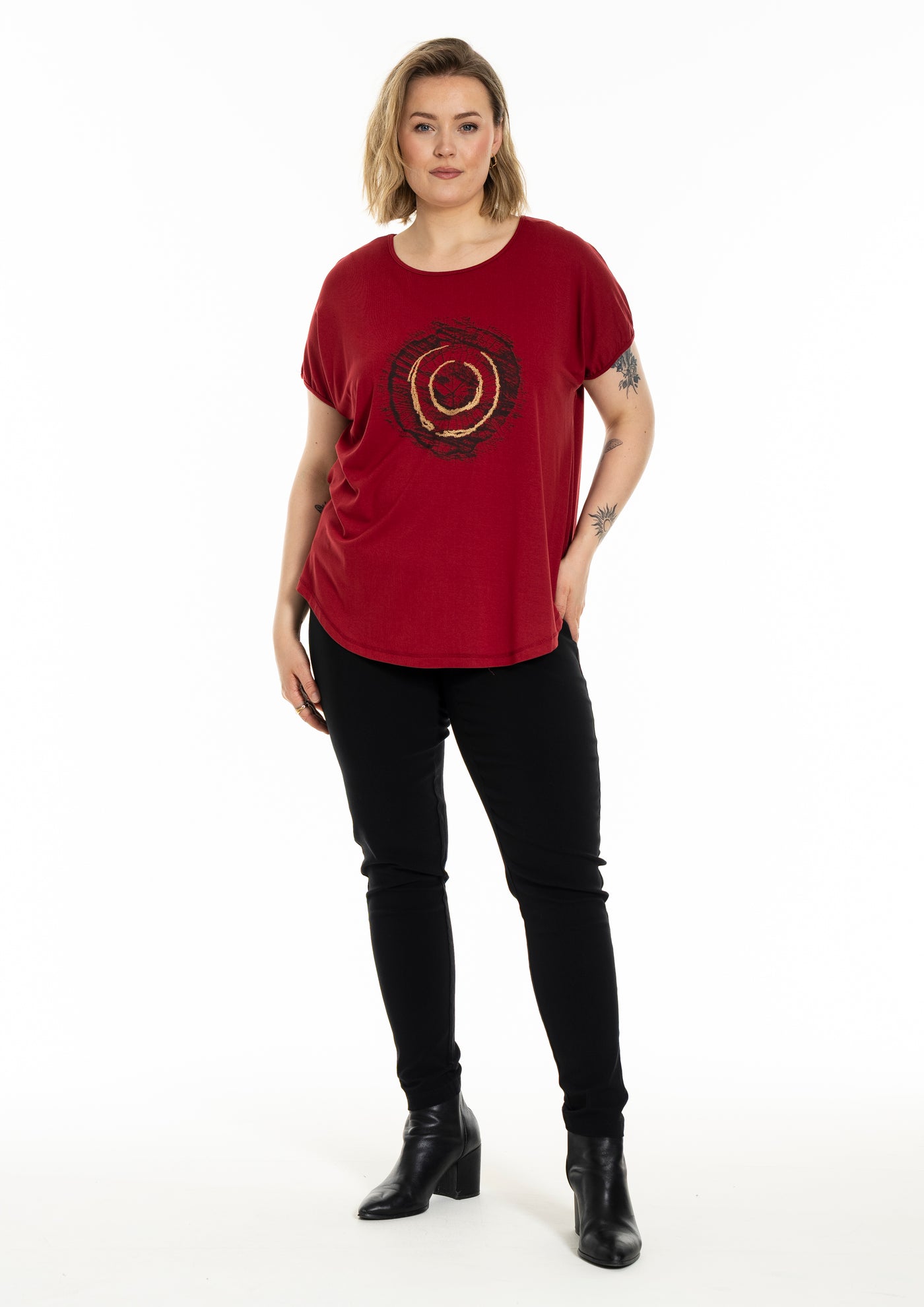 Gozzip - Gitte stuttermabolur með hringlaga mynstri