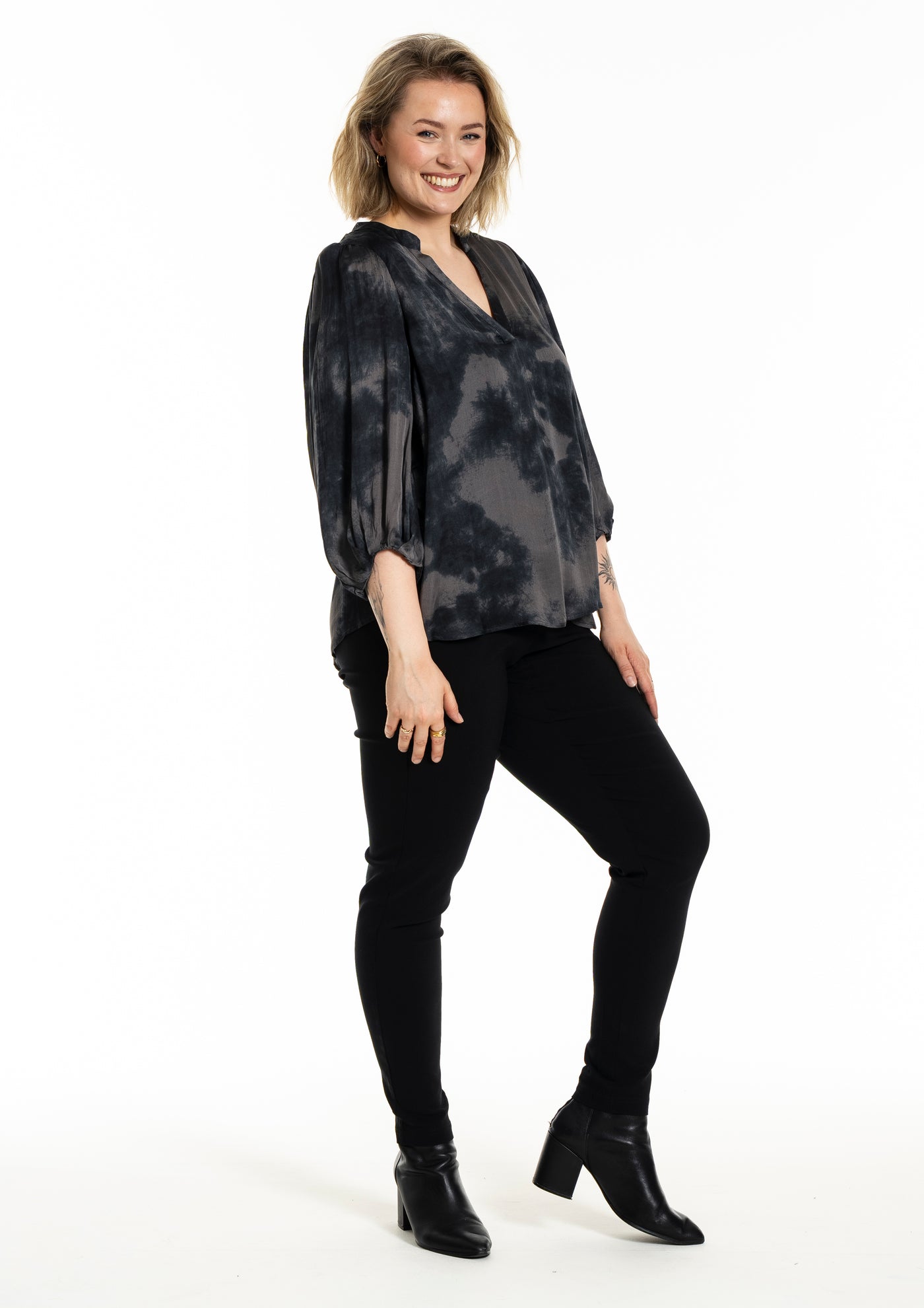 Gozzip - Kamille mynstruð blússa