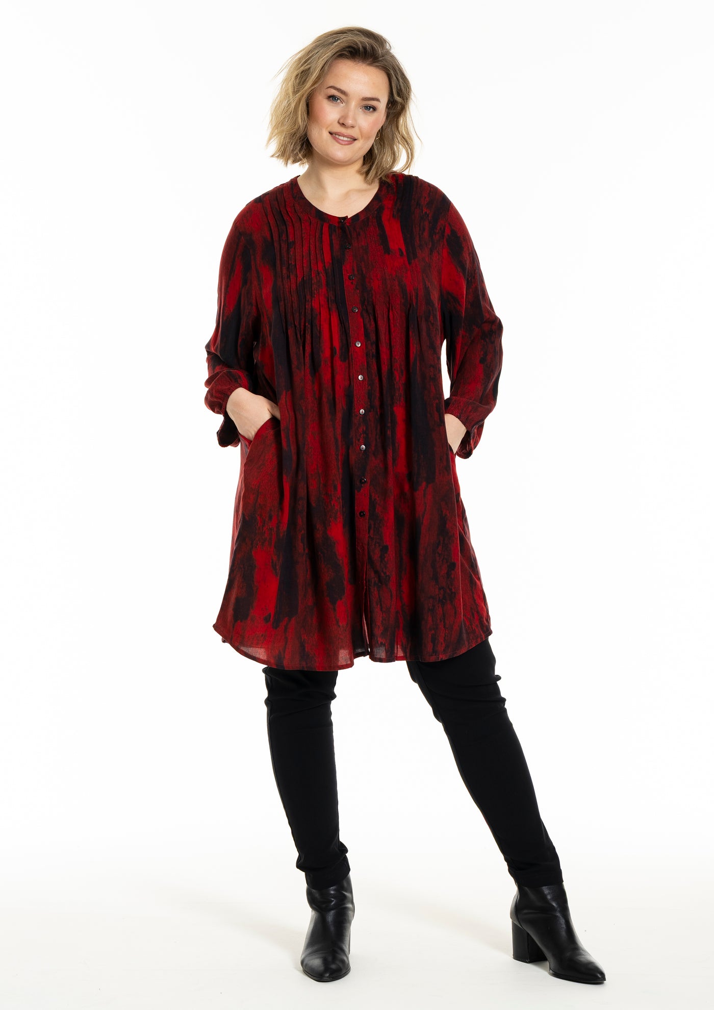 Gozzip - Johanne skyrtukjóll - svart/rautt mynstur