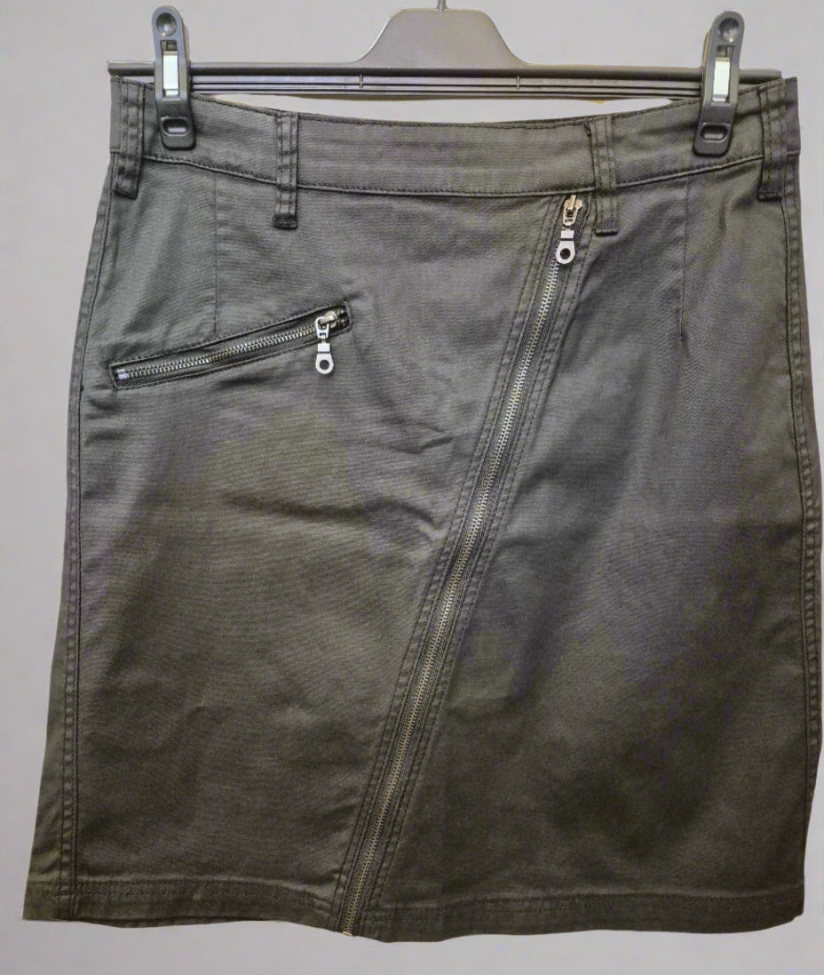 Ze-Ze -  Readi 795 pleðurpils