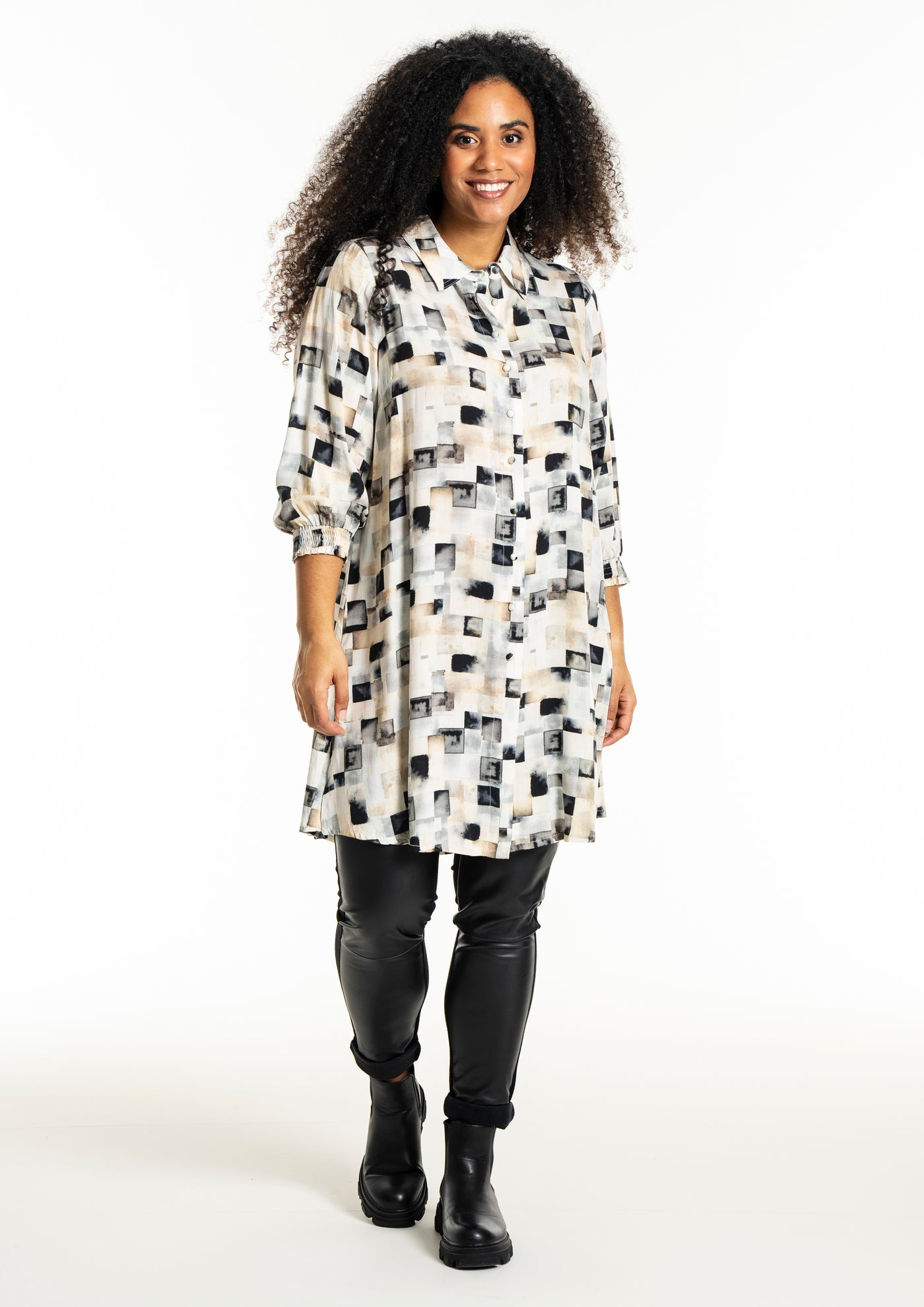 Studio - Emilie síð skyrta með mynstri