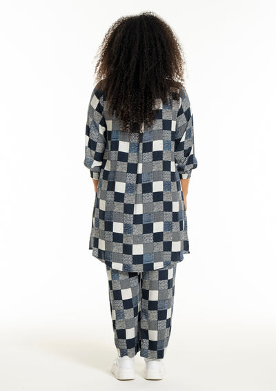 Studio - Emilie síð skyrta með dökkbláu mynstri