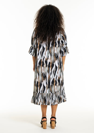 Studio - Gena mynstraður kjóll með pífu