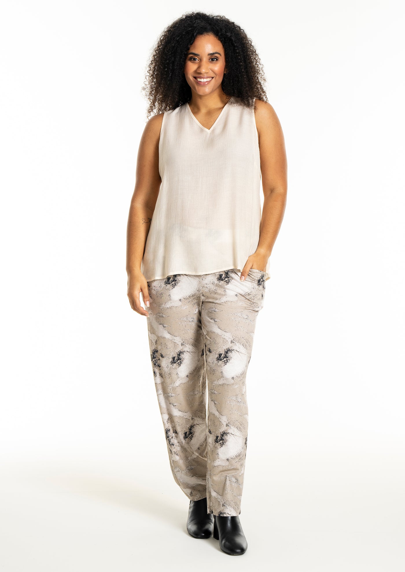 Studio - Joseline toppur