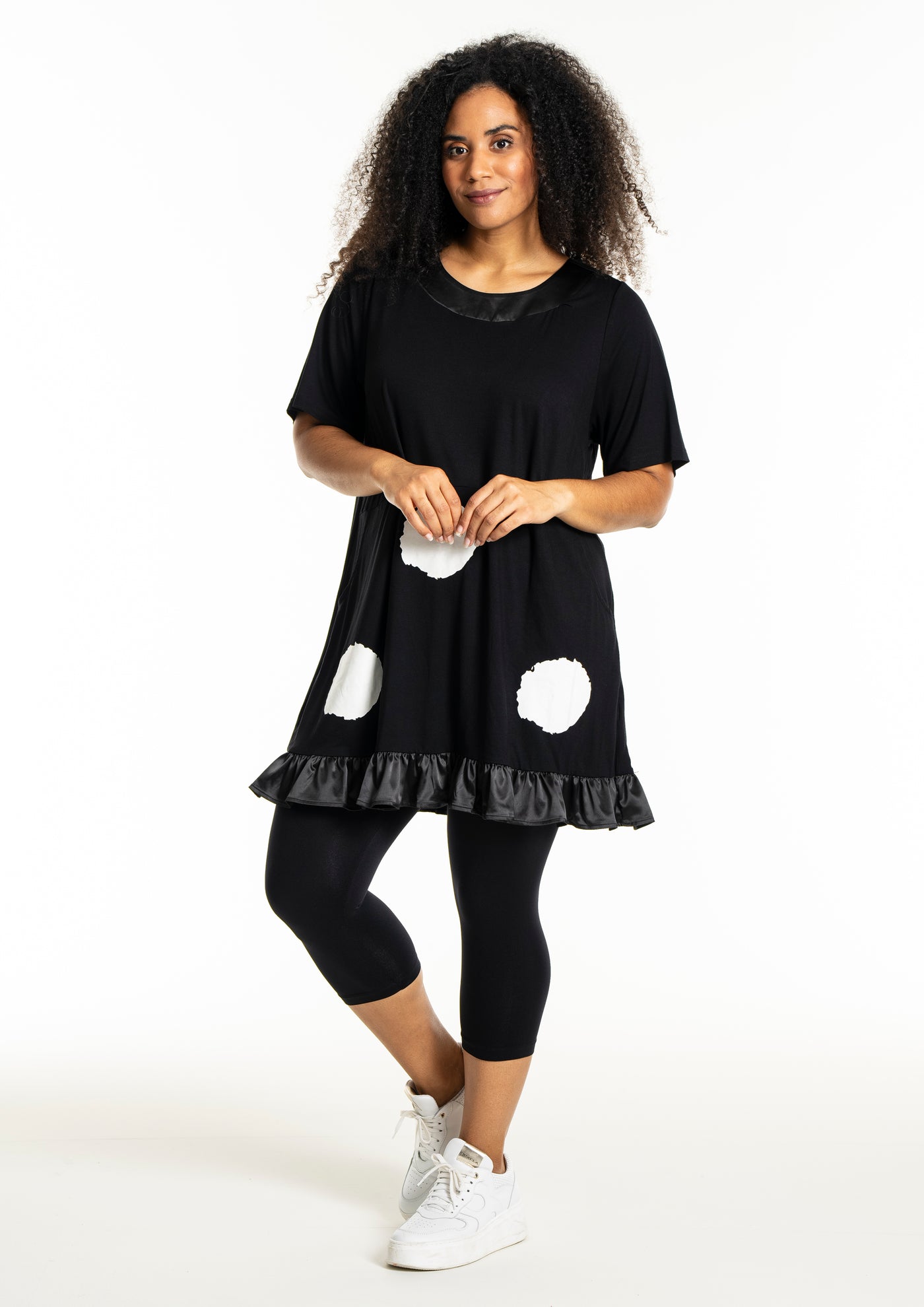 Studio - Lene tunika með doppum