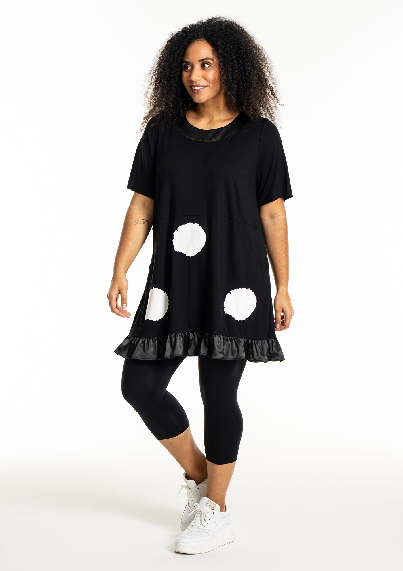 Studio - Lene tunika með doppum