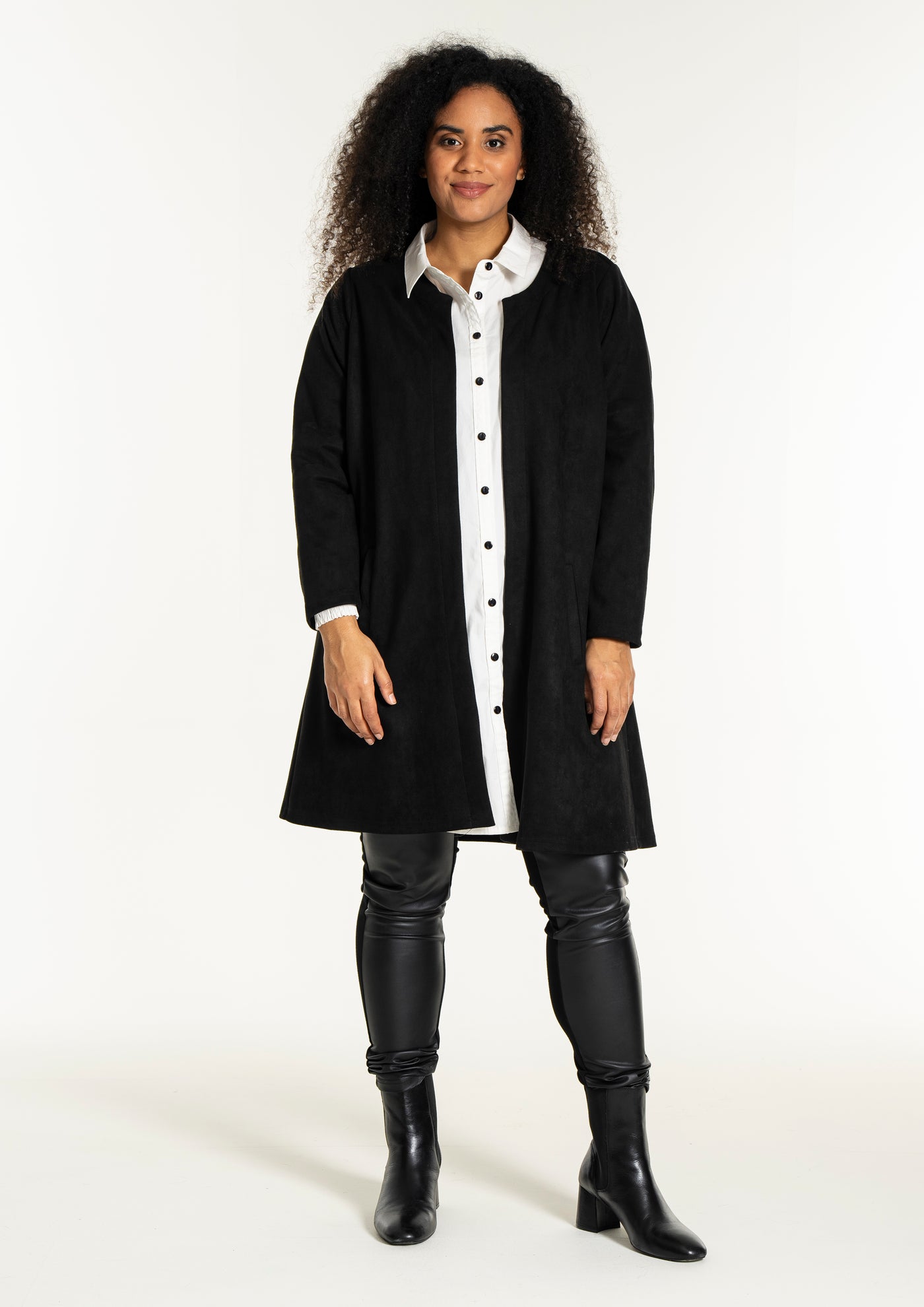 Studio - Neomi opin jakkapeysa