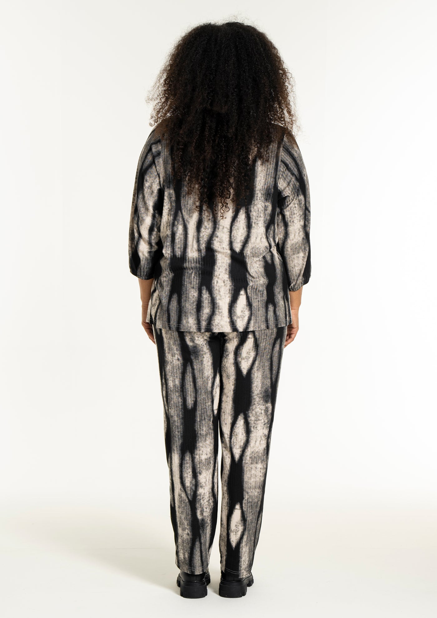 Studio - Vitta mynstruð blússa