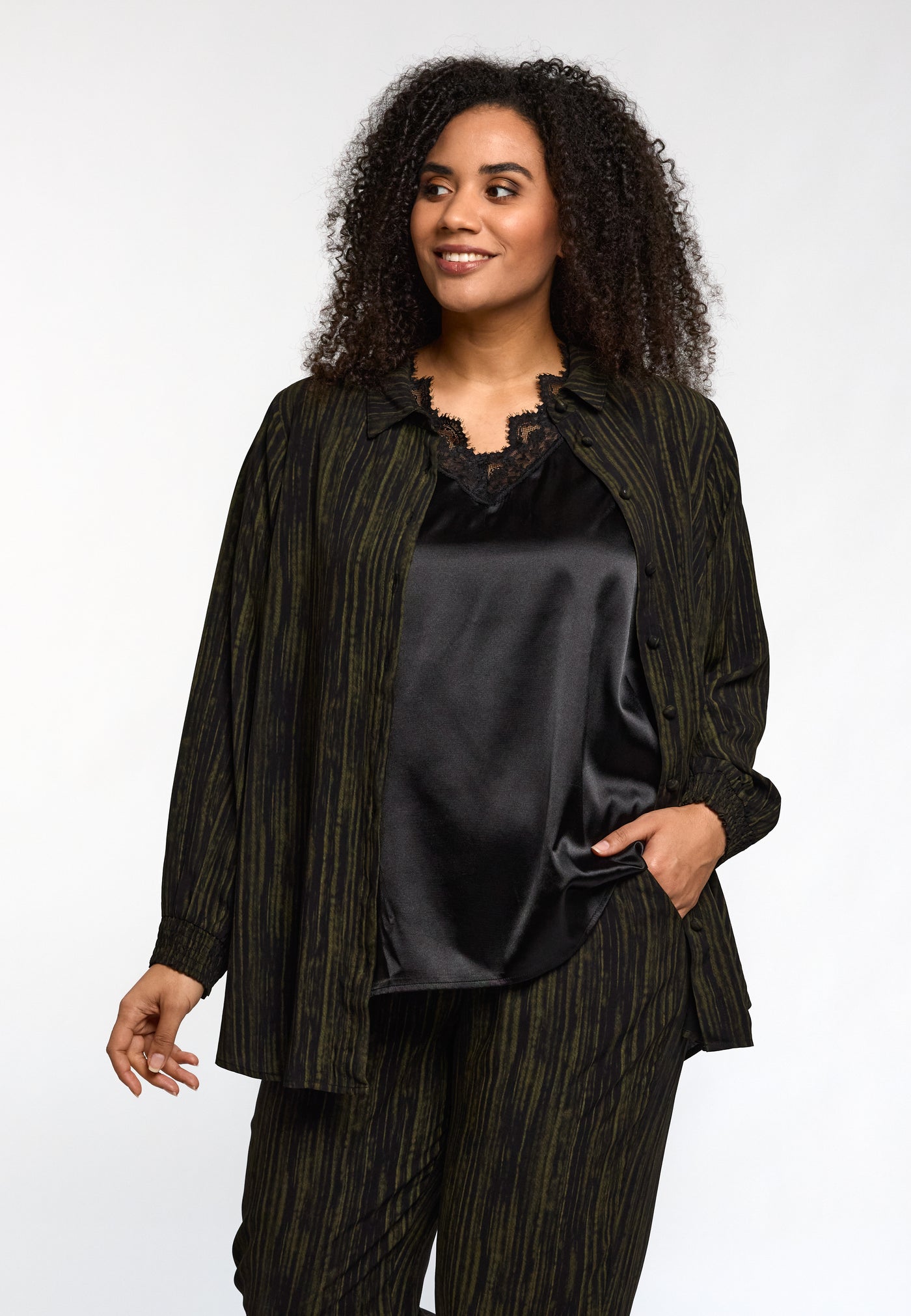 Studio - Ingrid toppur með blúndu