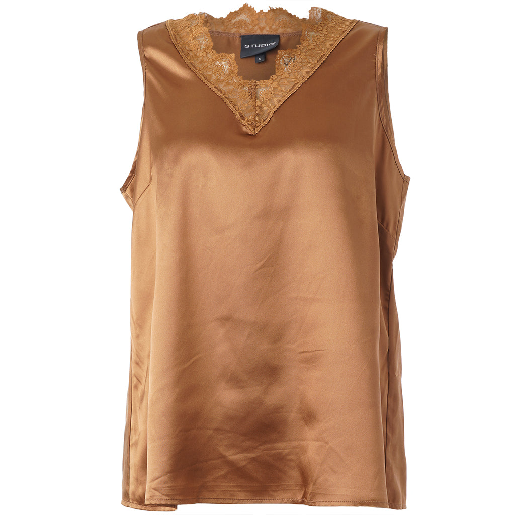 Studio - Ingrid toppur með blúndu