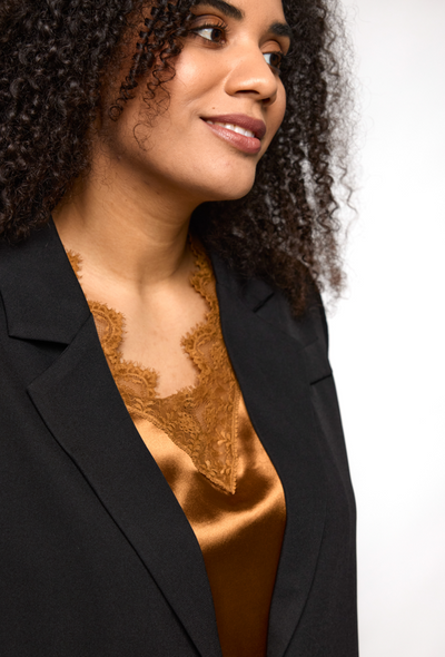 Studio - Ingrid toppur með blúndu