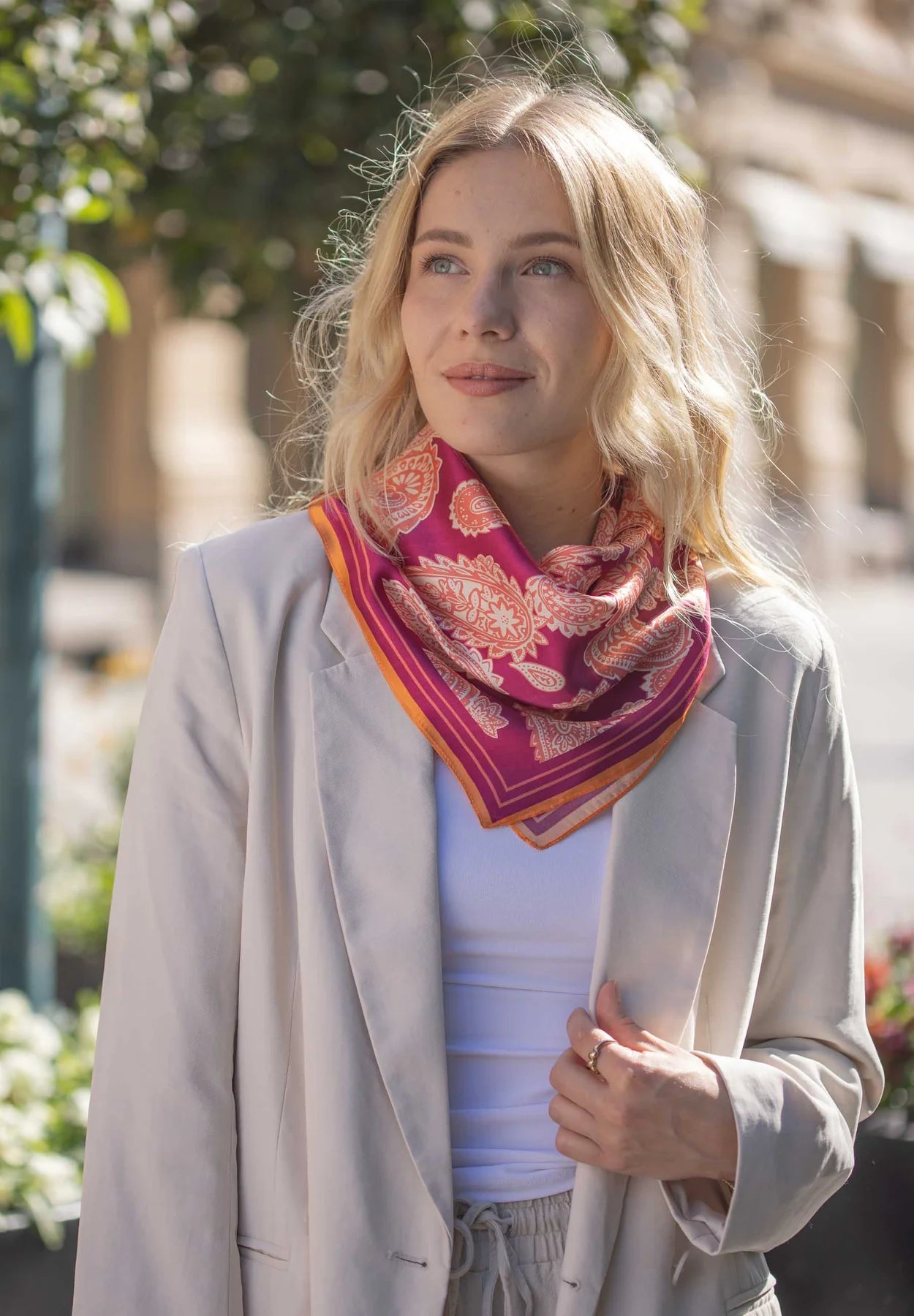 Lasessor - Tilda silkiklútur með paisley mynstri