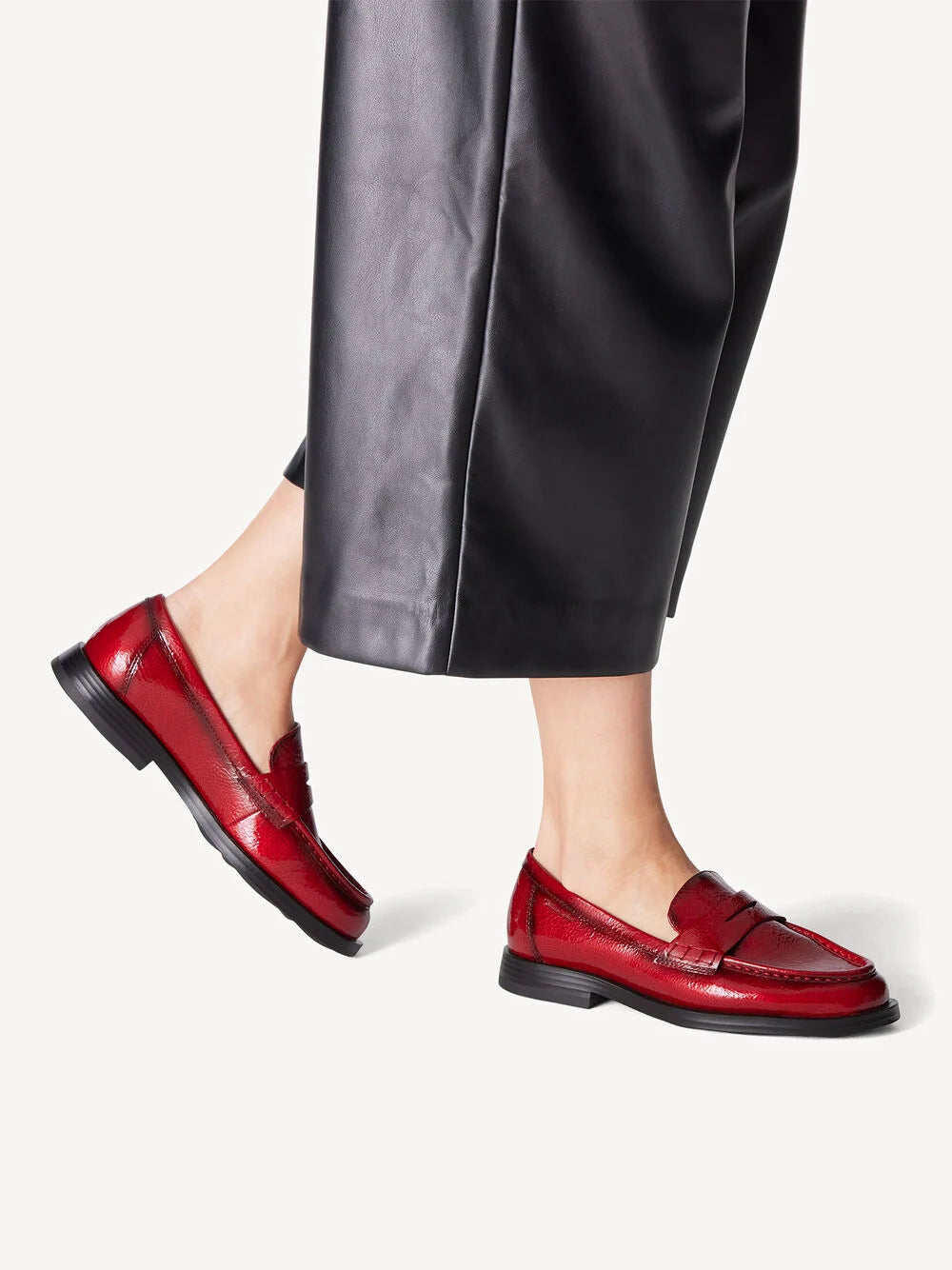 Tamaris - Lakk mokkasínur með hæl