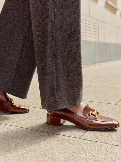 Tamaris - Leður mokkasínur með hæl og metal skrauti