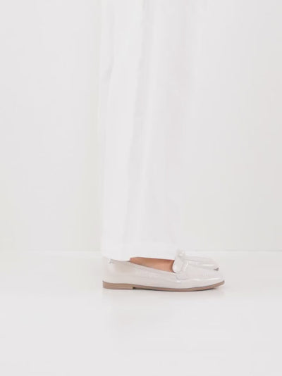 Tamaris - Leður mokkasínur með perlum