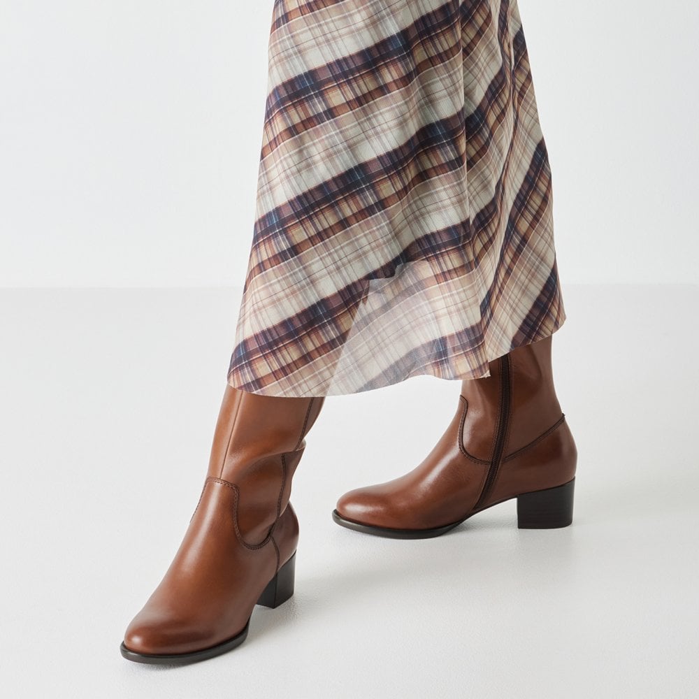 Tamaris - Leður stígvél með hæl